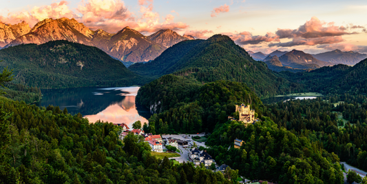 SÜDDEUTSCHLAND: HEIMAT MIT HERZ UND CHARME